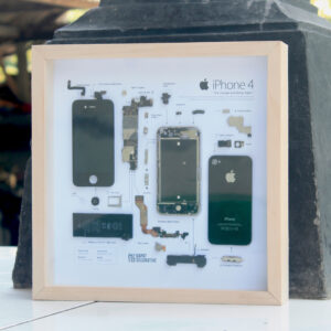 Frame Art Apple iPhone 4 Black with Wooden Frame - Dapat Decorative